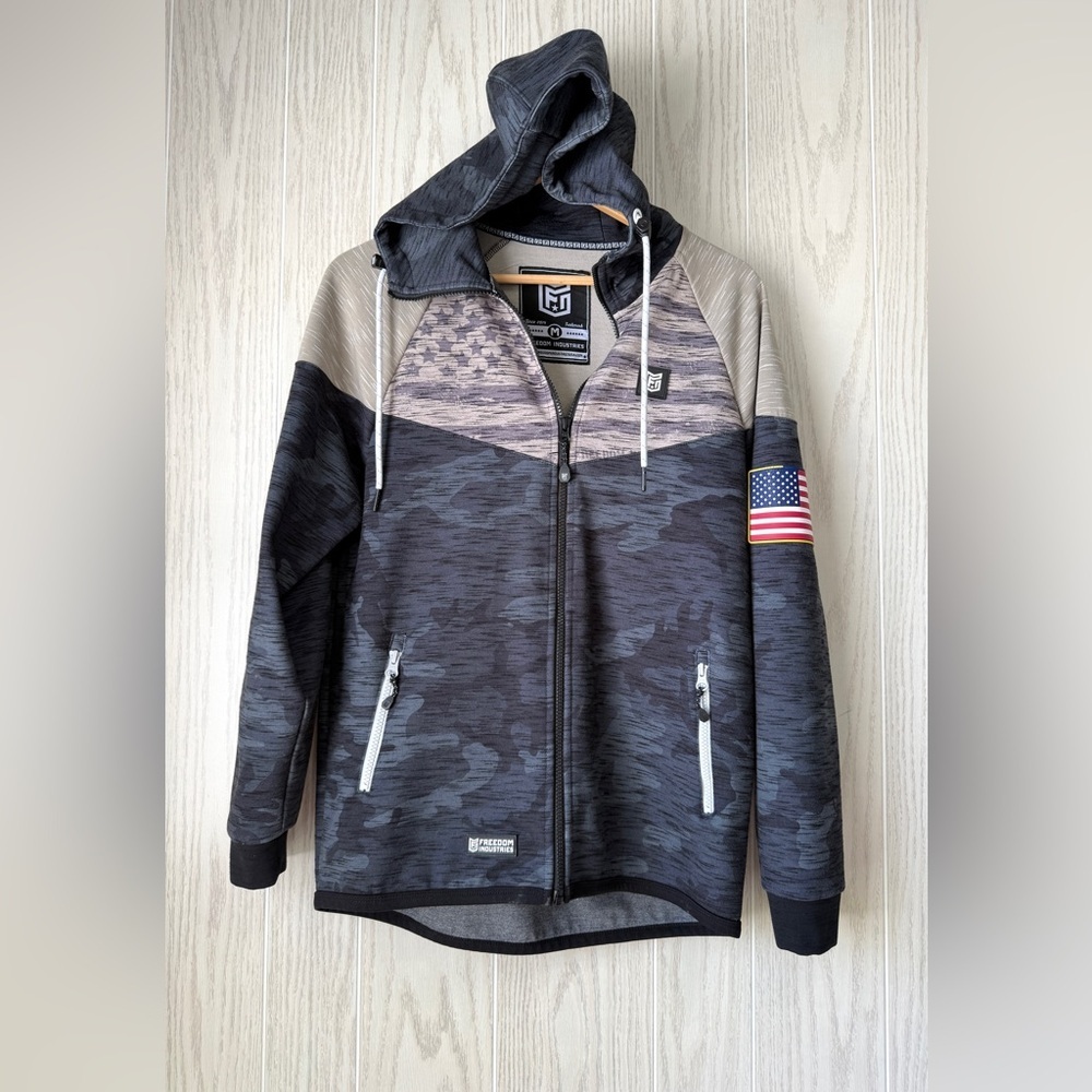 Freedom Industries Camo/Navy Full Zip Tech Hoodie Jacket Size M LNC